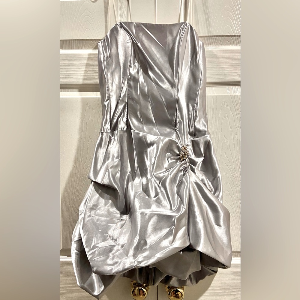 Vtg NWT Fiesta Silver Satin Bubble Hem Formal Strapless Dress Size Large